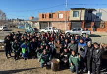 #CamioneroSolidarios: Entregaron más de #3000 porciones de guiso en Km 8 de #ComodoroRivadavia